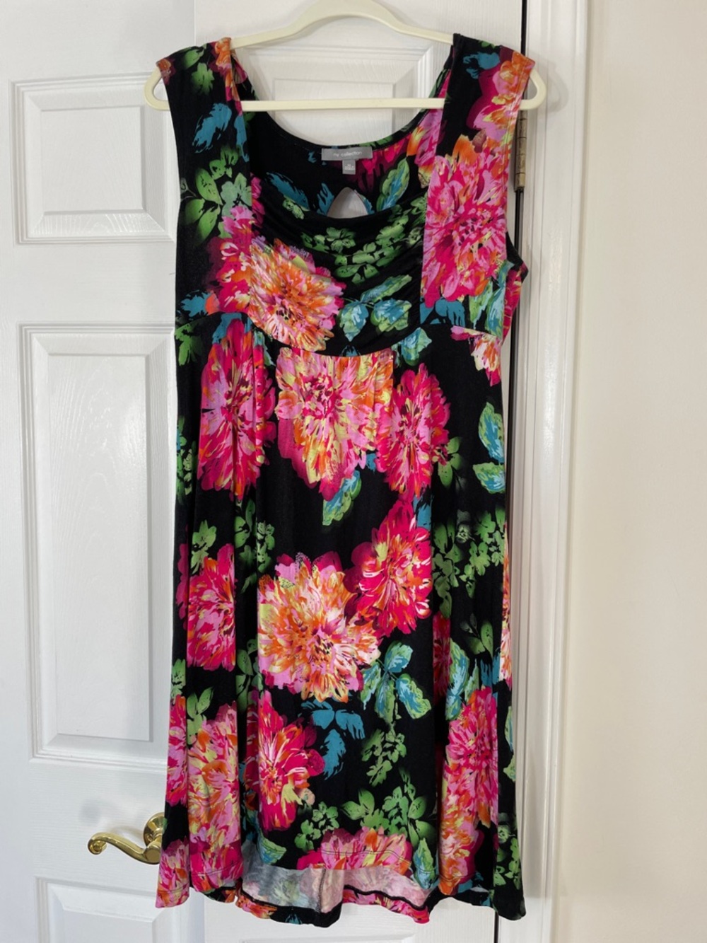 NY Collection Sleeveless Stretchy Black Floral Dress, size XL